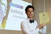 Prof. Dr. Giancarlo Soavi wurde der Rowena-Morse-Preis beim Schillertag der Universität Jena überreicht.